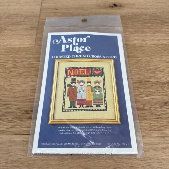 Astor Place Counted Thread Cross Stitch Kit Noel Carolers Christmas 1984 NEW - Picture 1 of 4